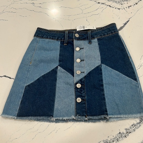 American Eagle Outfitters Dresses & Skirts - American Eagle NWT Patchwork Hi-Rise Festival Mini Skirt sz.0